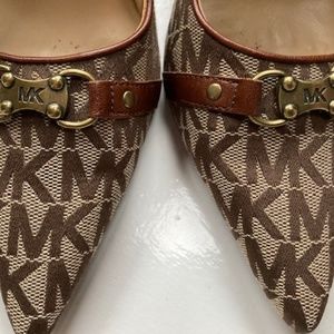 Michael Kors Signature Shoes- (need I say more?)